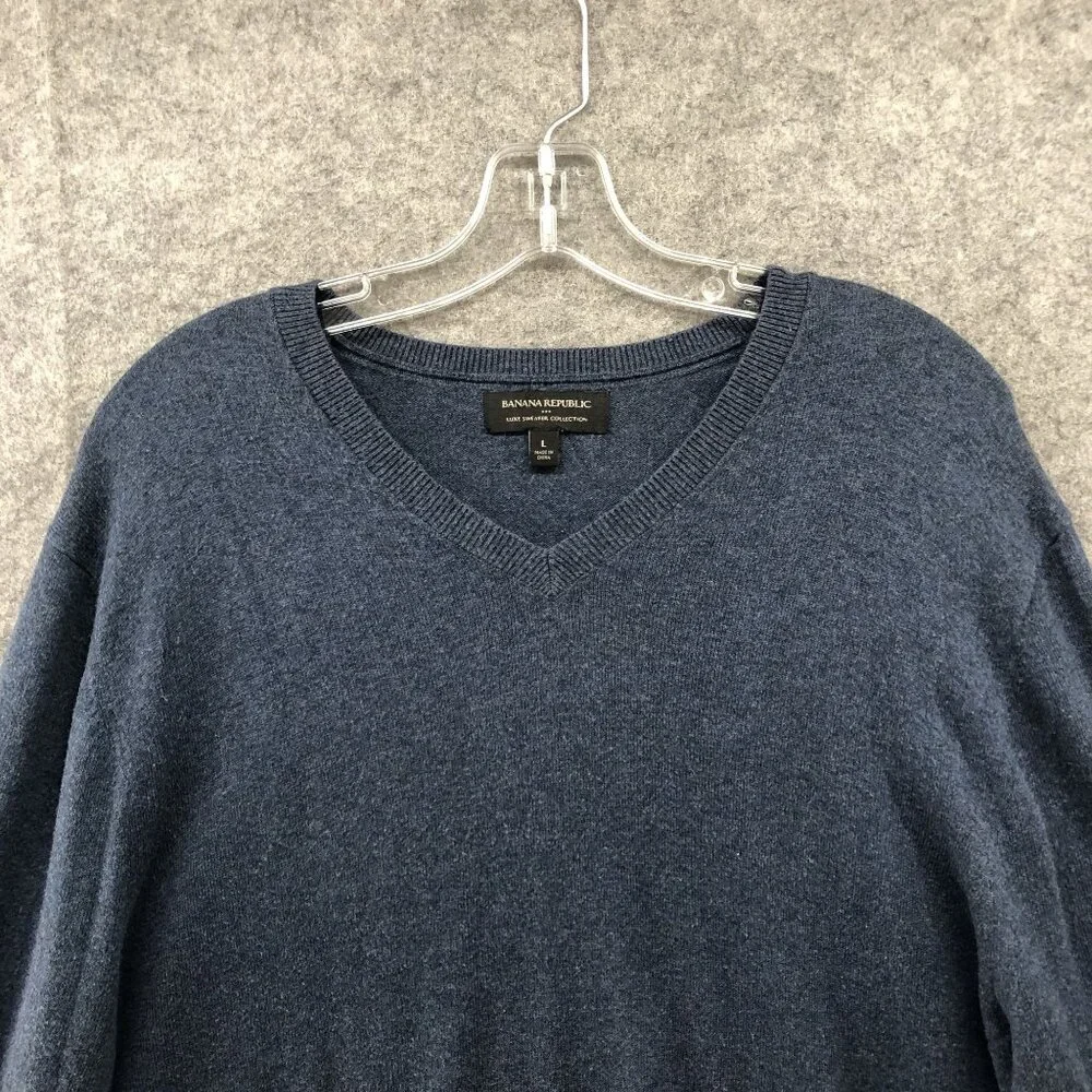 Banana Republic Luxe V-Neck Sweater Mens L Navy Blue Lightweight Cotton Blend‎